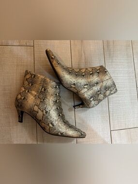 Anne Michelle Snake-Print Ankle Boots 8.5
